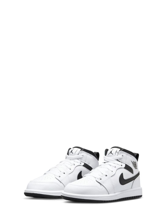 Nike: Sneakers Jordan 1 Mid - Blanc/Noir - kids-boys_1 | Luisa Via Roma