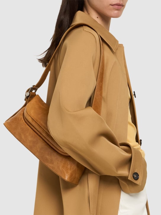 Osoi: Folder Brot leather shoulder bag - women_1 | Luisa Via Roma