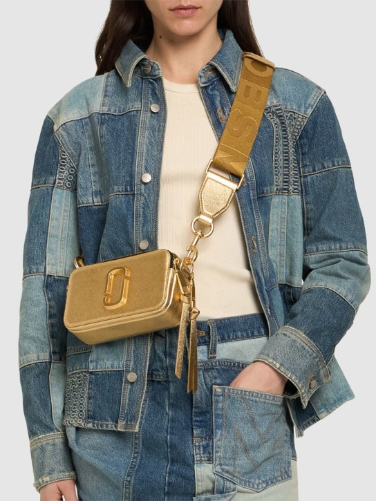 Marc Jacobs: The Snapshot leather shoulder bag - Gold - women_1 | Luisa Via Roma