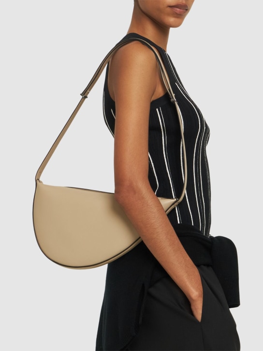 Toteme: Scoop palmellata leather shoulder bag - Fawn - women_1 | Luisa Via Roma