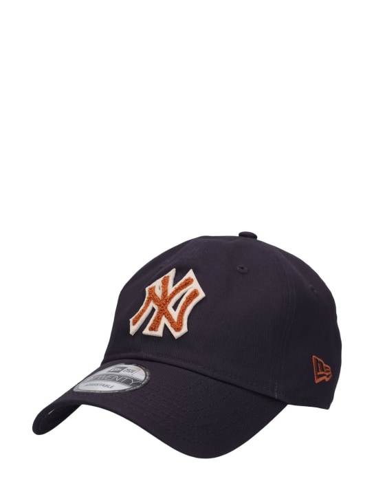 New Era: Cappello NY Yankees 9Twenty bouclé - Blu/Marrone - men_1 | Luisa Via Roma