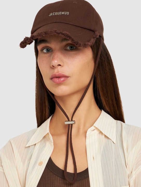 Jacquemus: La Casquette Artichaut cotton hat - Kahverengi - women_1 | Luisa Via Roma