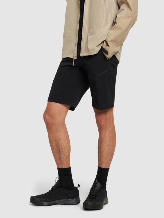 Arc'teryx: Sneakers „Konseal FL 2 Leder GTX“ - men_1 | Luisa Via Roma