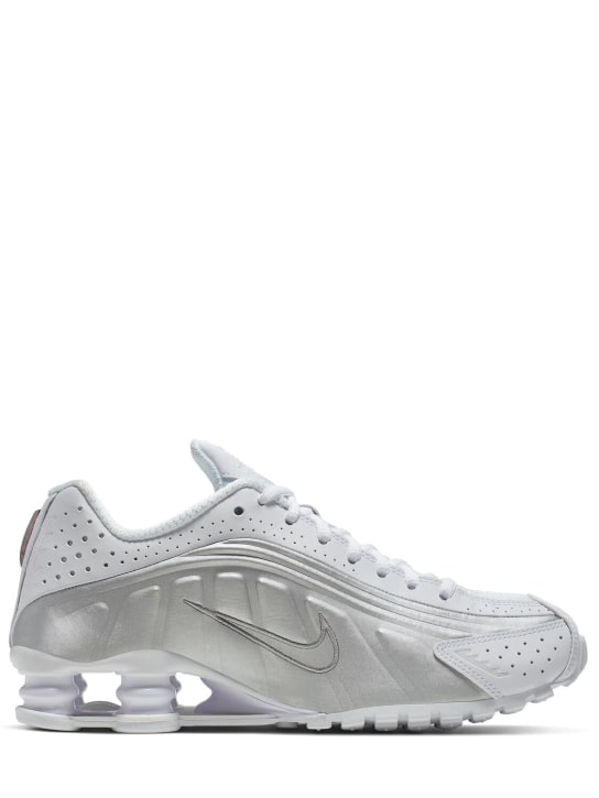 Nike: Sneakers "Shox R4" - White/White-met - women_0 | Luisa Via Roma