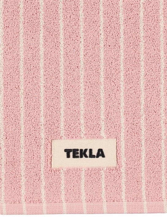 Tekla: Shaded pink条纹浴室防滑垫 - 粉色 - ecraft_1 | Luisa Via Roma