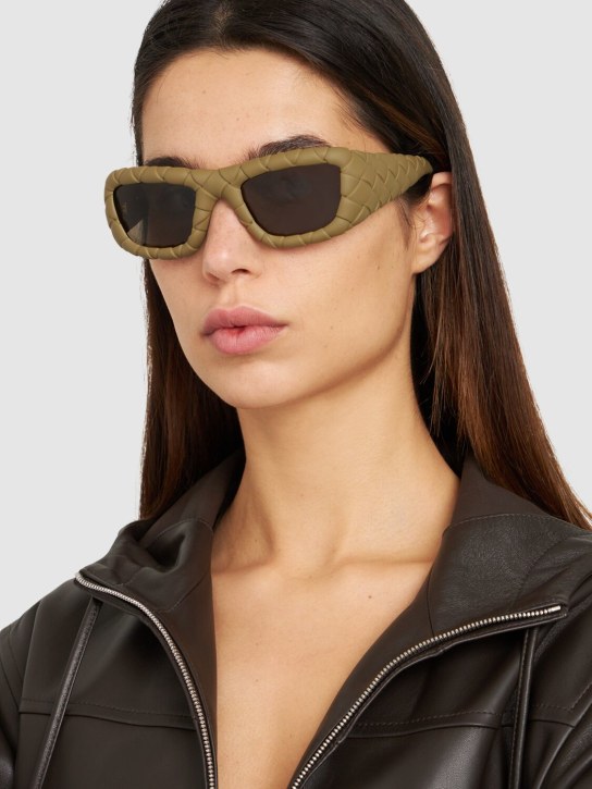 Bottega Veneta: Intrecciato rectangular sunglasses - Green - women_1 | Luisa Via Roma