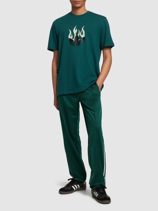 adidas Originals: Pantalones deportivos de techno - Verde - men_1 | Luisa Via Roma