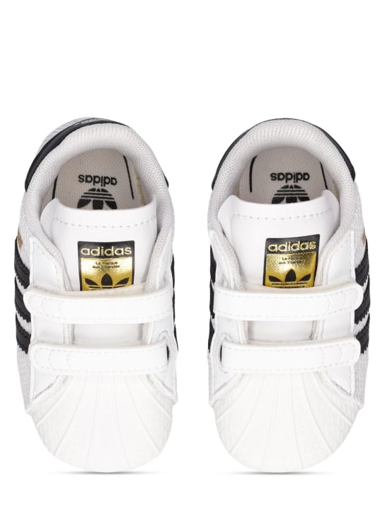 adidas Originals: Superstar Crib仿皮运动鞋 - 白色/黑色 - kids-boys_1 | Luisa Via Roma