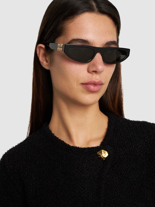 Miu Miu: Cat-eye mask acetate sunglasses - Black/Grey - women_1 | Luisa Via Roma