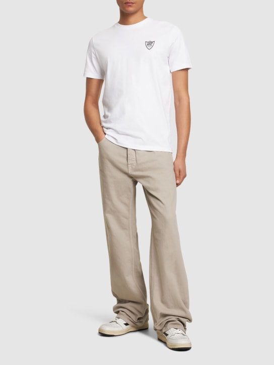 HTC Los Angeles: Small logo print cotton jersey t-shirt - Beyaz - men_1 | Luisa Via Roma