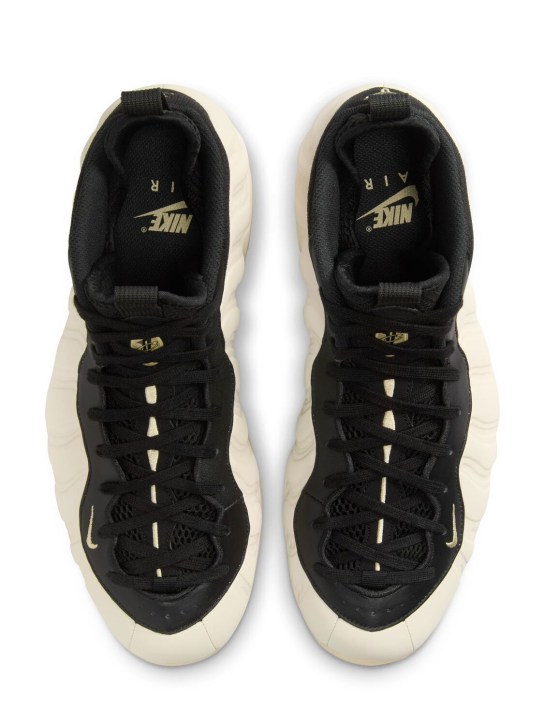 Nike: Sneakers "Air Foamposite One" - Weiß/Schwarz - men_2 | Luisa Via Roma