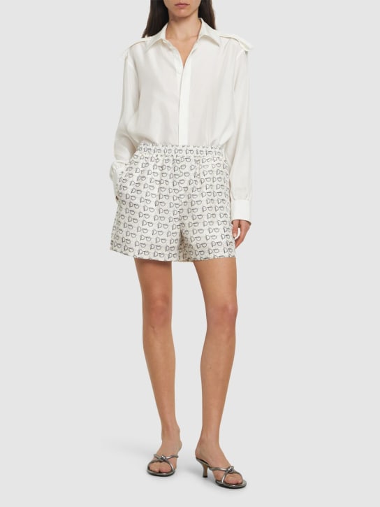 Burberry: Tailored silk shorts - White - women_1 | Luisa Via Roma