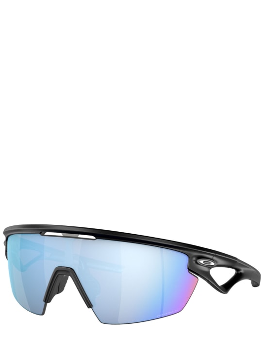 Oakley: Sphaera mask sunglasses - Blue/Black - men_1 | Luisa Via Roma