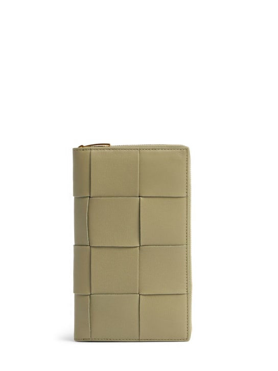Bottega Veneta: Portafoglio Cassette in pelle con zip - Travertine - women_0 | Luisa Via Roma