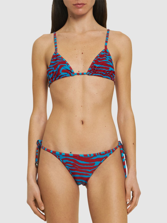 The Attico: Printed lycra triangle bikini set - Rosso/Blu - women_1 | Luisa Via Roma
