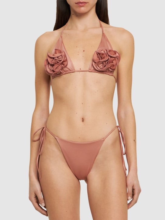 Magda Butrym: Bikinioberteil aus Lycra mit 3D-Blumen - Rosa - women_1 | Luisa Via Roma