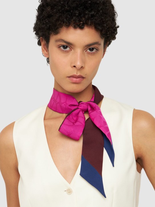 Valentino Garavani: Toile Iconographe silk bandeau scarf - Pink Pp/Rubin - women_1 | Luisa Via Roma