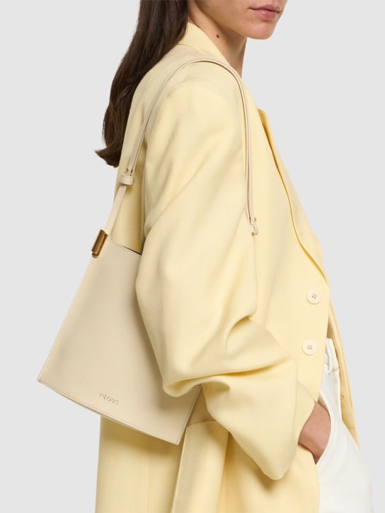 Neous: Dorado 1.0 leather shoulder bag - Cream - women_1 | Luisa Via Roma