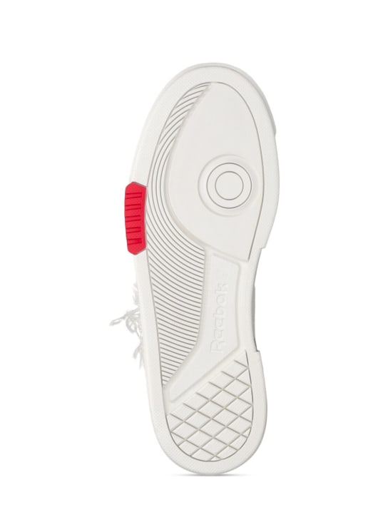 Reebok Classics: Kanghyuk Club C LTD sneakers - White/Red - men_4 | Luisa Via Roma