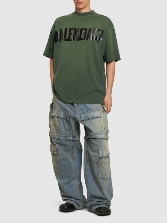 Balenciaga: Camiseta de algodón con logo - Verde Oscuro - men_1 | Luisa Via Roma