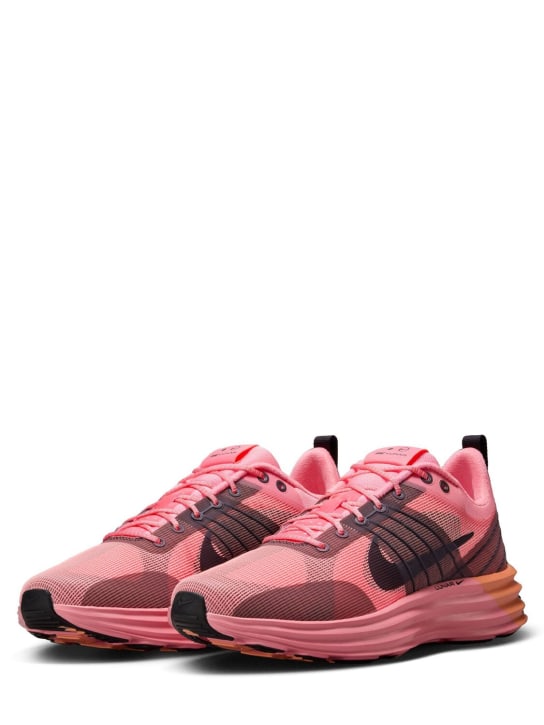 Nike: Sneakers Lunar Roam - Pink Gaze /Blac - women_1 | Luisa Via Roma