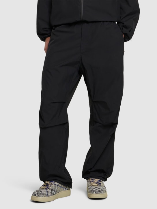 Burberry: Tech cotton cargo pants - Black - men_2 | Luisa Via Roma