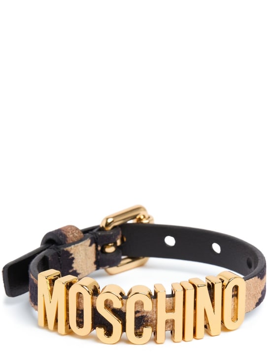 Moschino: Bracciale in pelle scamosciata e logo - Leopard - women_0 | Luisa Via Roma