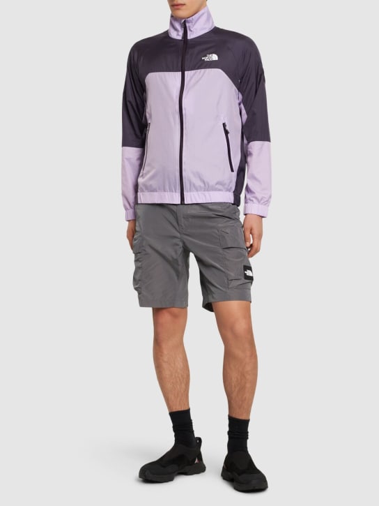The North Face: Giacca Wind Shell con zip - Light Lilac - men_1 | Luisa Via Roma