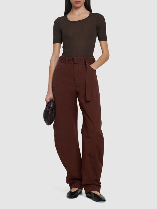 Lemaire: Pantalon en coton avec ceinture - Marron - women_1 | Luisa Via Roma