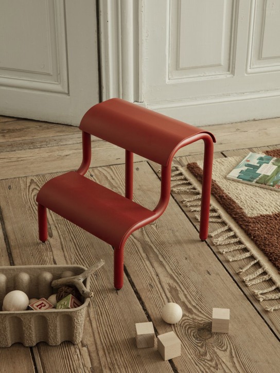 Ferm Living: Poppy Red Up step stool - Poppy Red - ecraft_1 | Luisa Via Roma