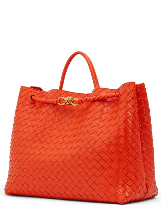 Bottega Veneta: Grand sac à main en cuir Andiamo - Orange - men_1 | Luisa Via Roma