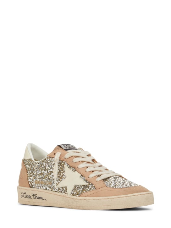 Golden Goose: 20毫米Ballstar亮粉运动鞋 - 金色/米黄色 - women_2 | Luisa Via Roma
