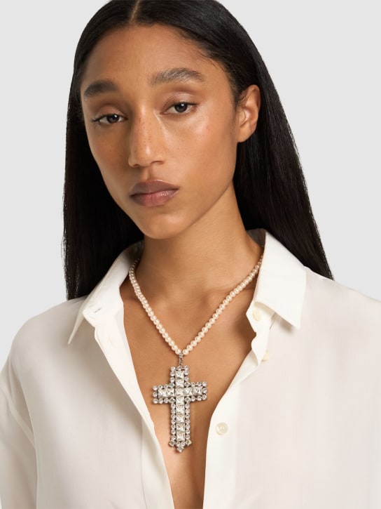 Alessandra Rich: Single-strand faux pearl necklace - Pearl-silver - women_1 | Luisa Via Roma