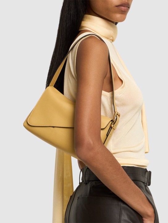 Wandler: Oscar leather shoulder bag - Sandy - women_1 | Luisa Via Roma