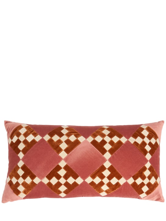 Christina Lundsteen: Lillian cotton cushion - Pink - ecraft_0 | Luisa Via Roma