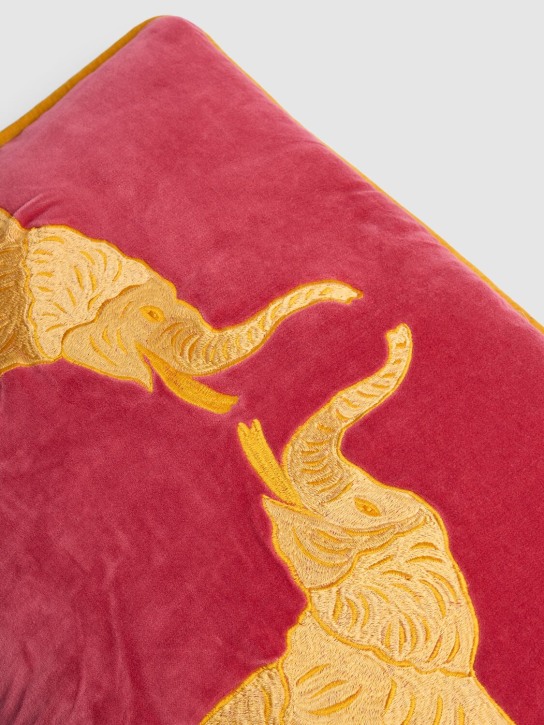 Les Ottomans: Embroidered velvet cushion - Fuchsia - ecraft_1 | Luisa Via Roma