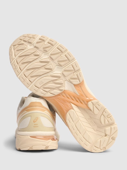 Asics: Gel-Terrain运动鞋 - Birch/Birch - women_5 | Luisa Via Roma