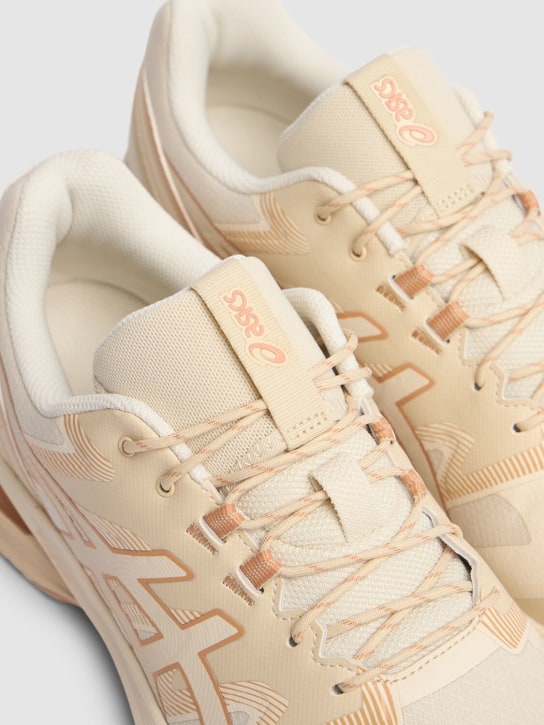 Asics: Gel-Terrain运动鞋 - Birch/Birch - women_3 | Luisa Via Roma