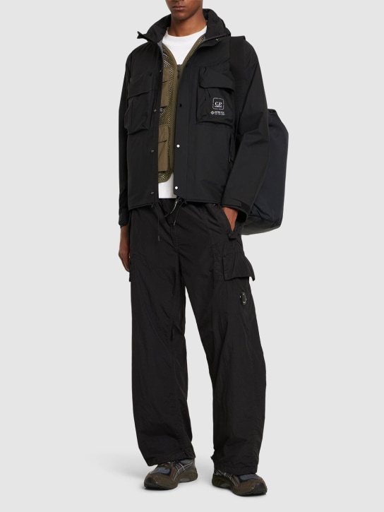 C.P. Company: Metropolis Series GoreTex Utility jacket - Siyah - men_1 | Luisa Via Roma
