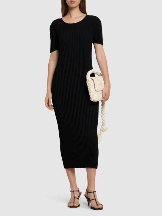 ISSEY MIYAKE: Pleated cotton blend midi dress - 블랙 - women_1 | Luisa Via Roma