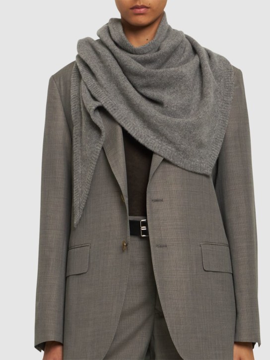 Toteme: Triangle wool & cashmere scarf - Grey - women_1 | Luisa Via Roma