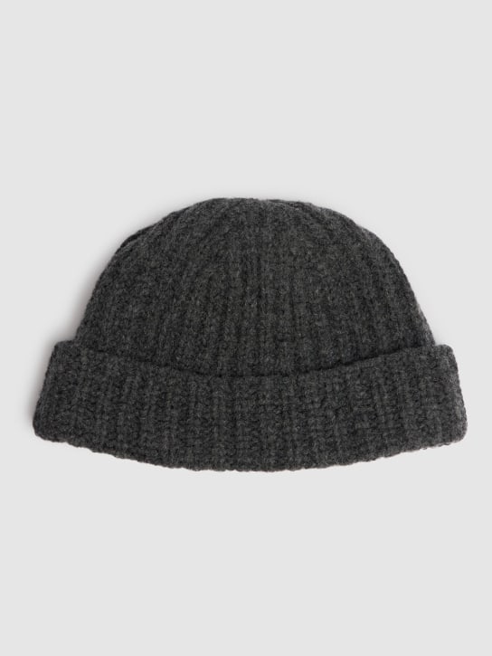 Marni: Handmade logo wool beanie - men_3 | Luisa Via Roma