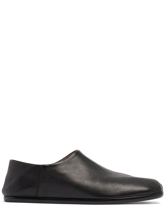 Maison Margiela: 10mm Tabi leather Babouche shoes - Siyah - men_0 | Luisa Via Roma