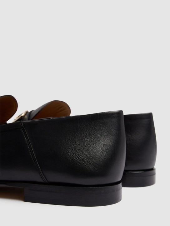 Ferragamo: Gin leather loafers - men_4 | Luisa Via Roma