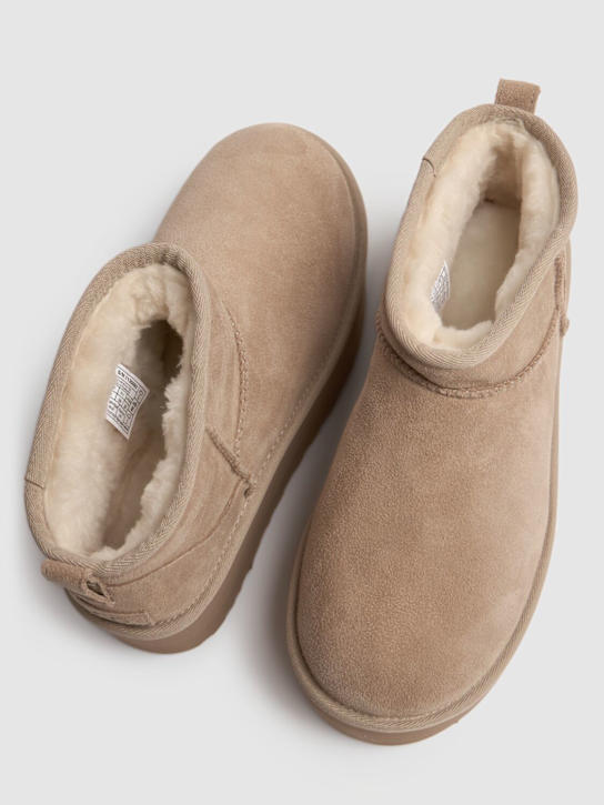 Ugg: 50mm Classic Ultra Mini platform boots - Sand - women_4 | Luisa Via Roma