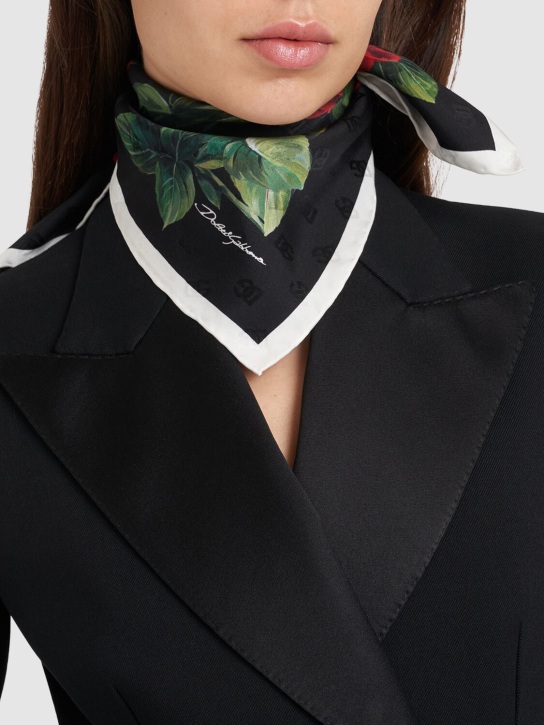 Dolce&Gabbana: Printed silk jacquard scarf - women_1 | Luisa Via Roma