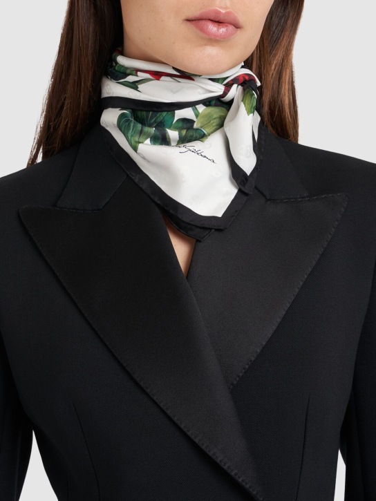 Dolce&Gabbana: Printed silk jacquard scarf - women_1 | Luisa Via Roma