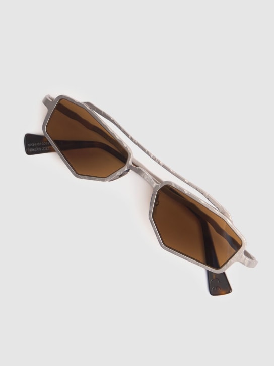 Kuboraum Berlin: Z23 squared metal sunglasses - Silver/Brown - men_1 | Luisa Via Roma