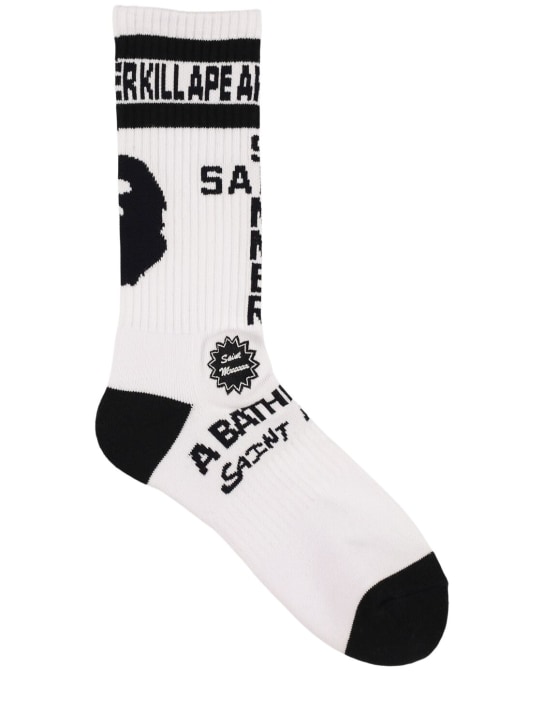 Saint Michael: A Bathing Ape X Saint MX6 socks - White - men_0 | Luisa Via Roma