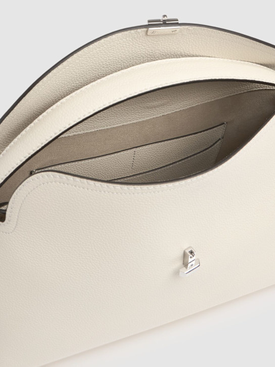 Toteme: Borsa T-Lock in pelle martellata - Milk Grain - women_6 | Luisa Via Roma
